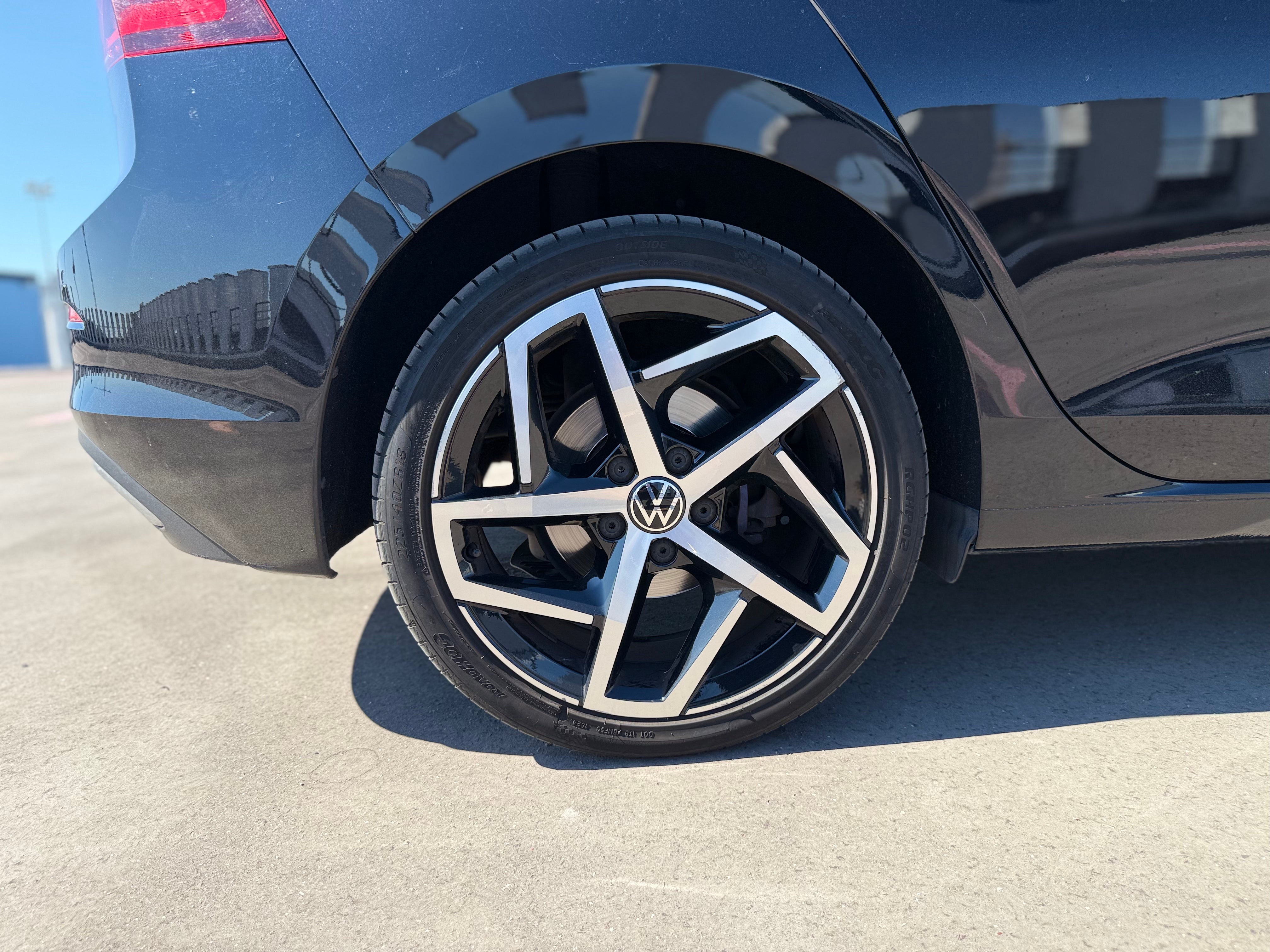 Volkswagen Golf 1.5 TSI Hybrid 150 DSG7 – 2020